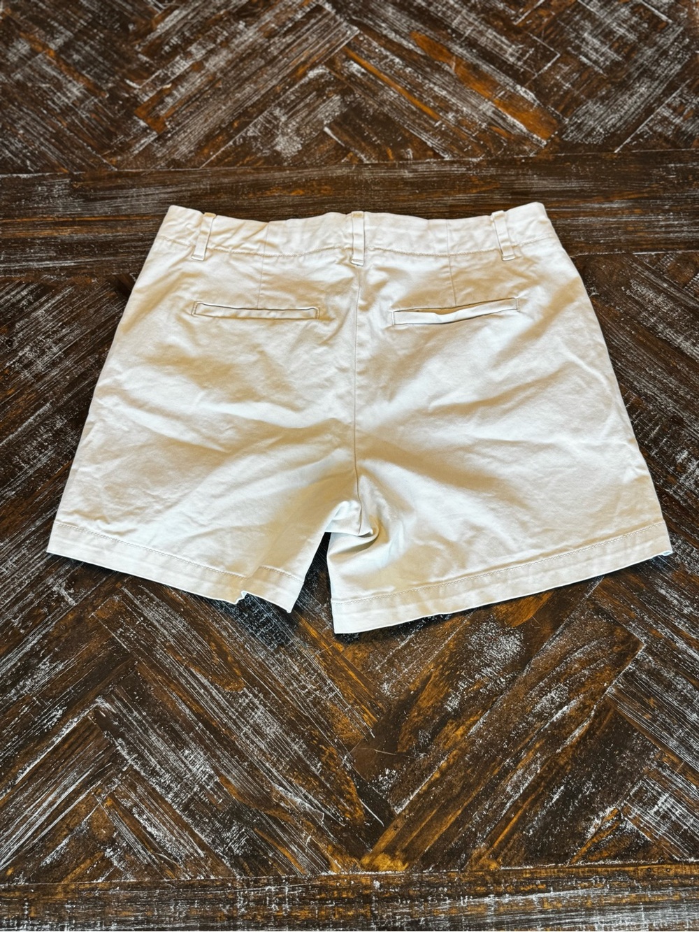 Banana Republic Women's Chino Bermuda Shorts in Cream - Picture 9 of 10